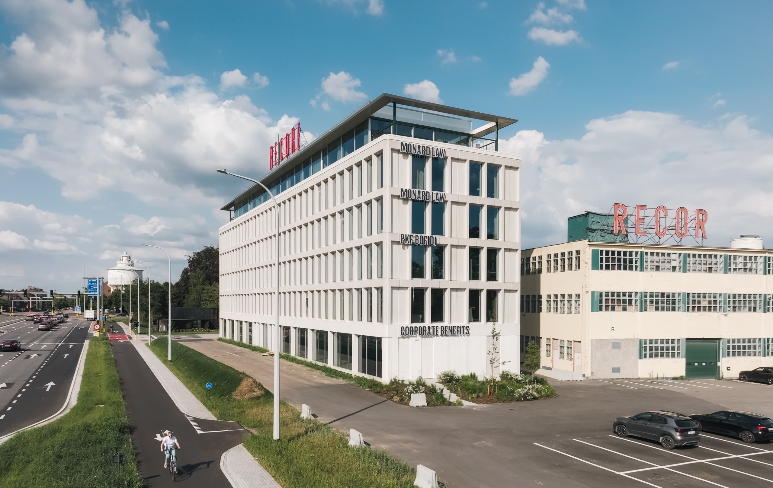 corporate benefits vestigt zich op de RE|CORE-site in Hasselt